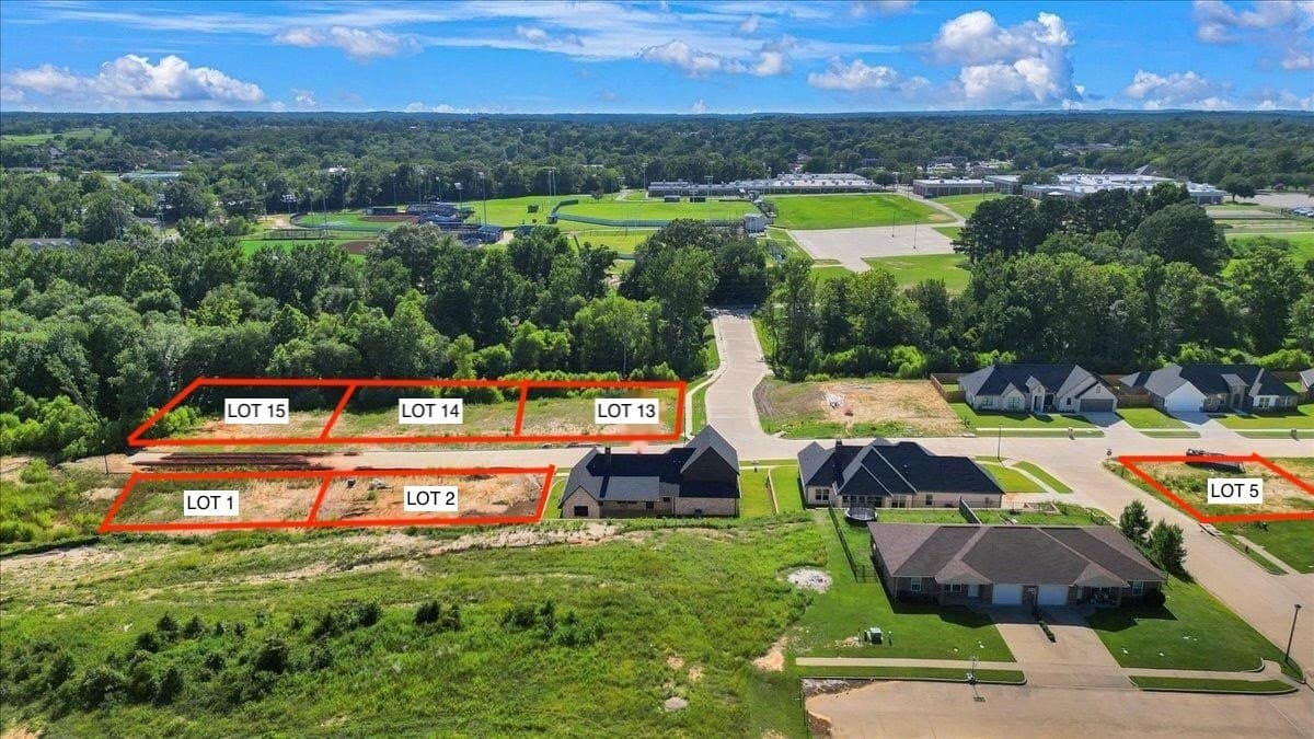 0.23 acres in Smith County - photo 4