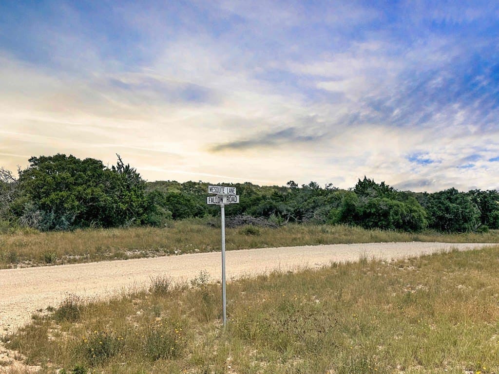 39.25 acres in Schleicher County gallery image 2