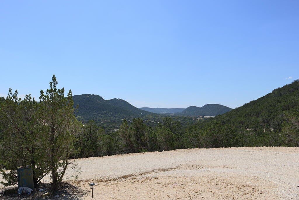 16.76 acres in Bandera County - photo 4