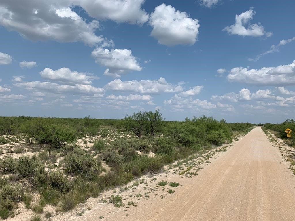 10 acres in Pecos County - photo 2