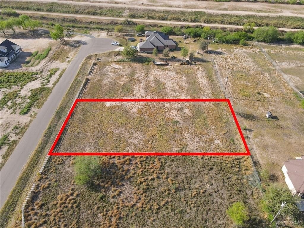 0.5 acres in Hidalgo County - photo 3