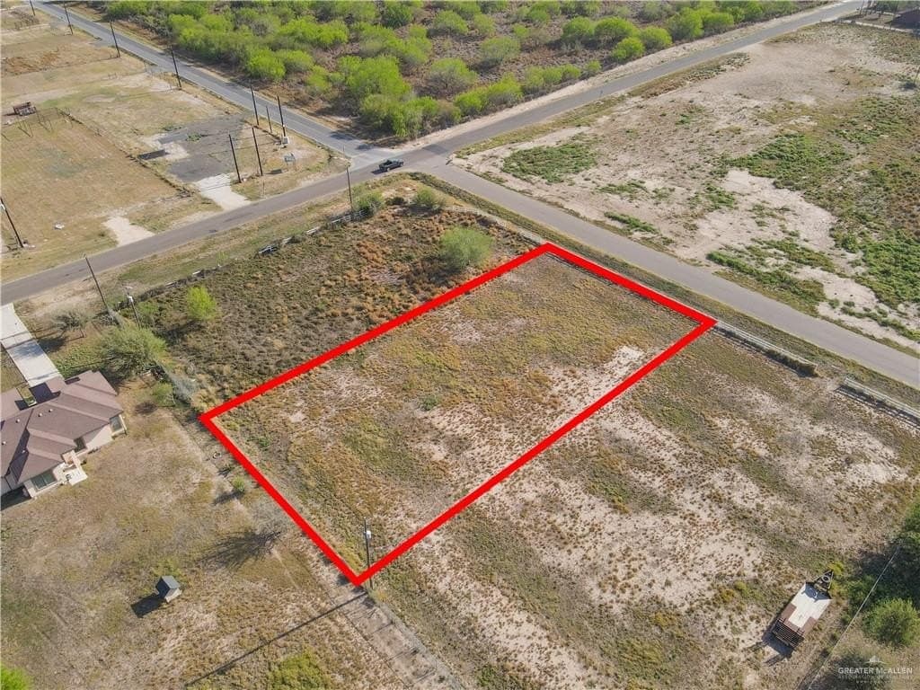 0.5 acres in Hidalgo County - photo 9