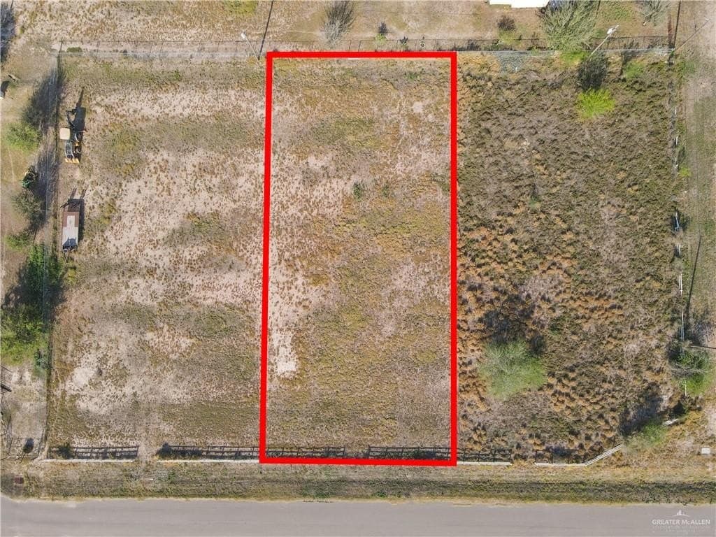 0.5 acres in Hidalgo County - photo 5