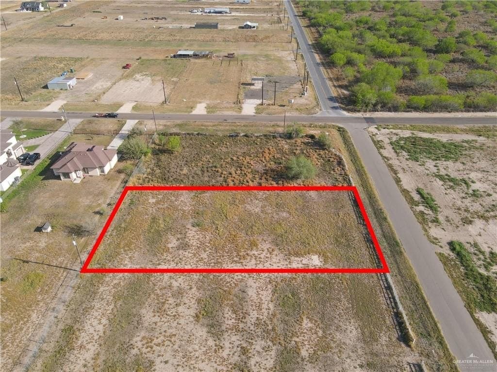 0.5 acres in Hidalgo County - photo 6