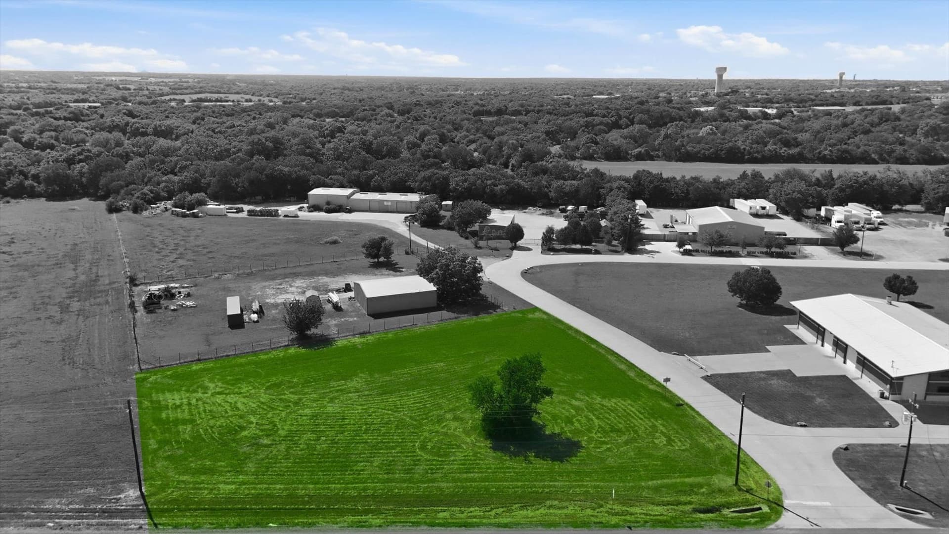 1.01 acres in Ellis County