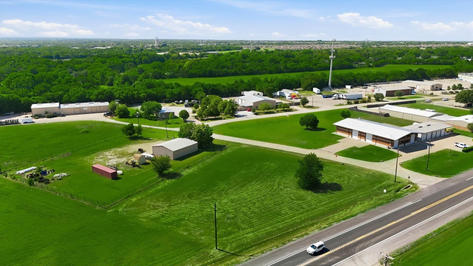 1.01 acres in Ellis County - photo 7