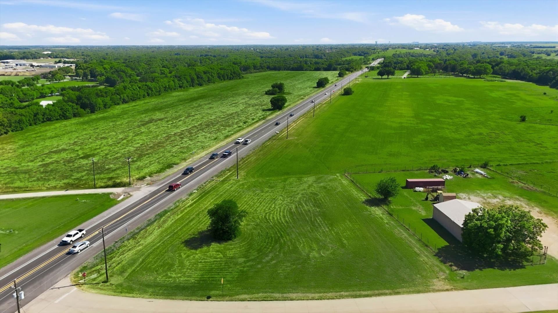 1.01 acres in Ellis County - photo 11