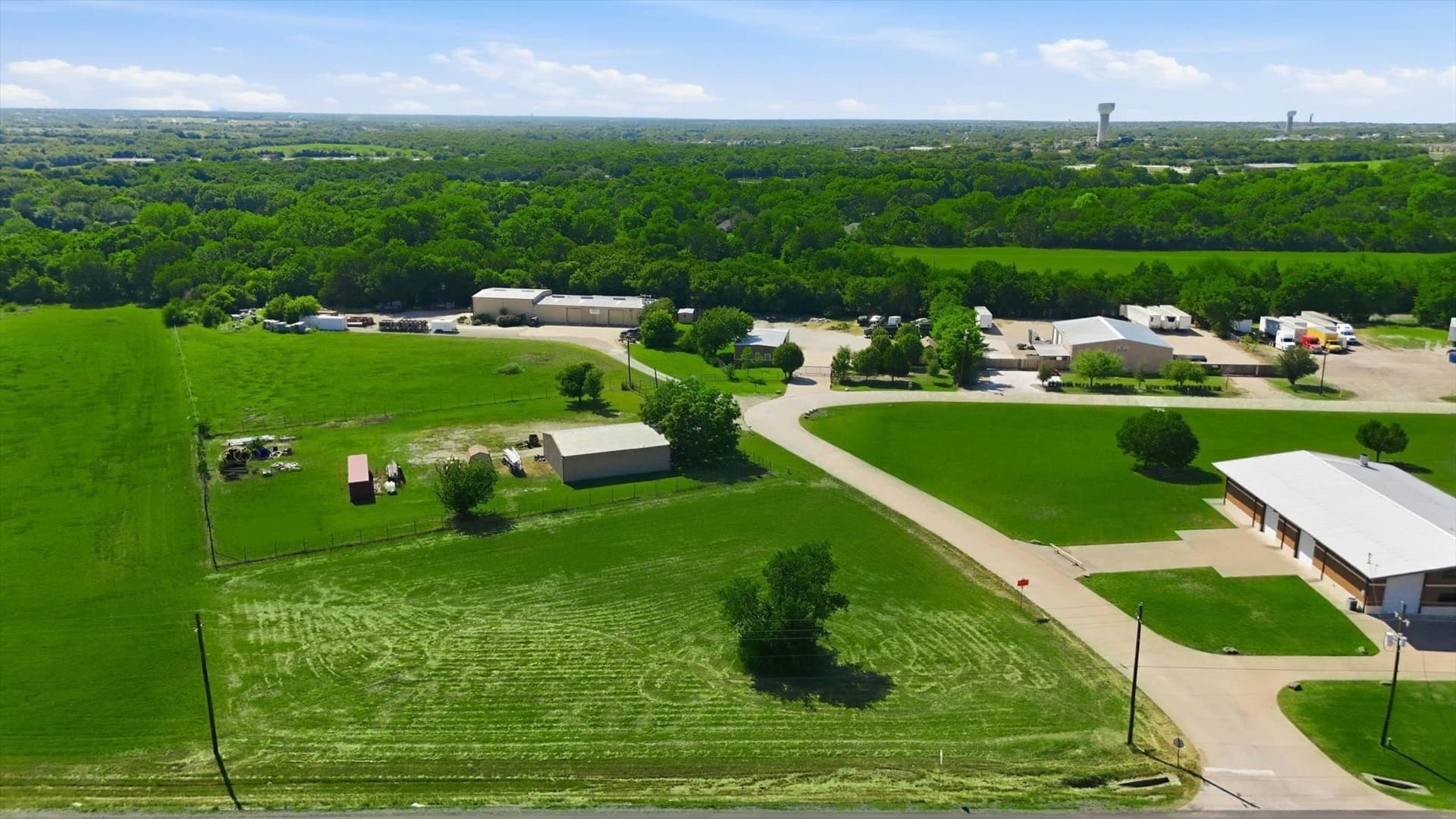 1.01 acres in Ellis County - photo 5