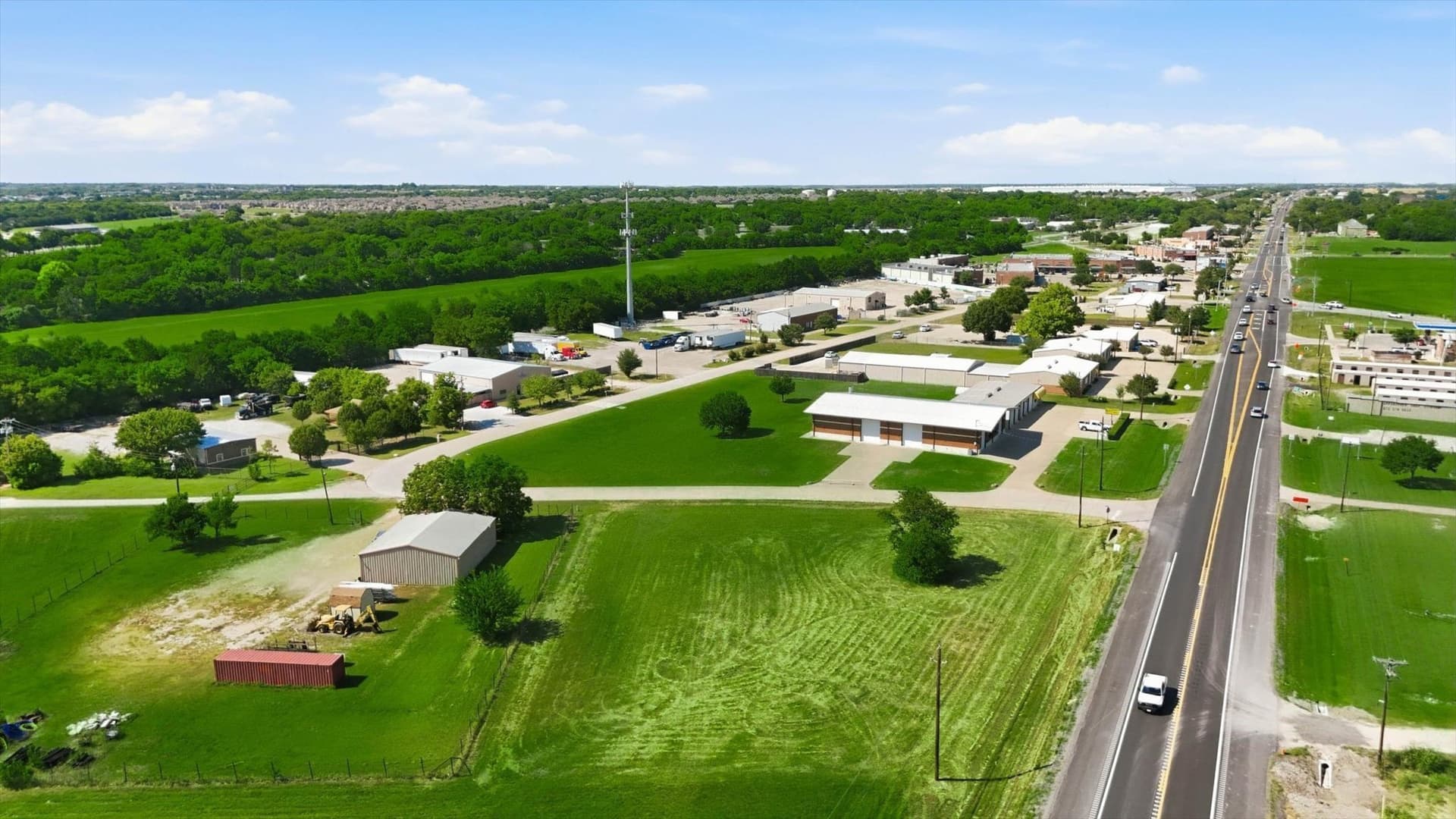 1.01 acres in Ellis County - photo 23