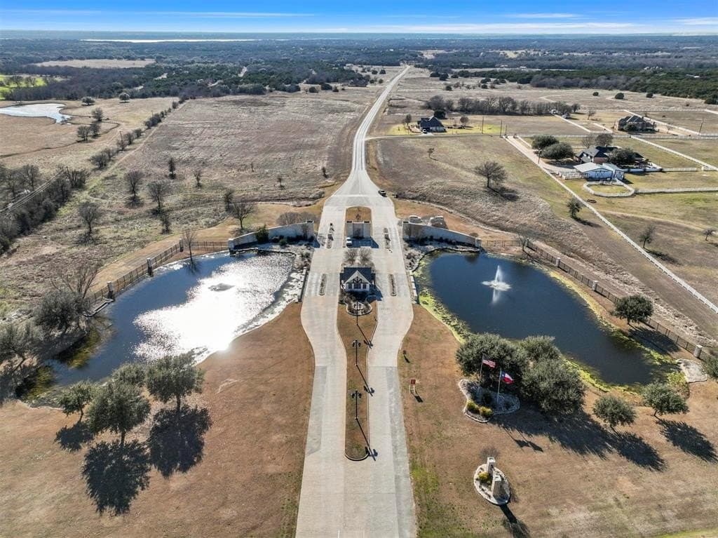 0.25 acres in Hill County gallery image 4