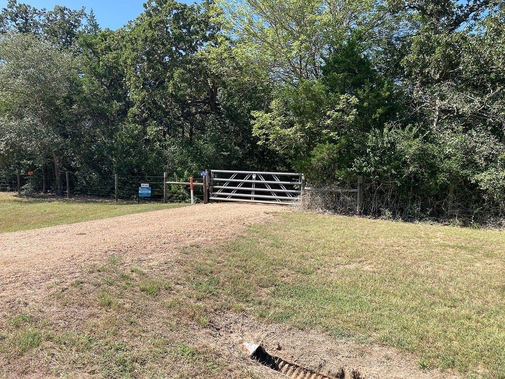 3.15 acres in Fayette County - photo 2