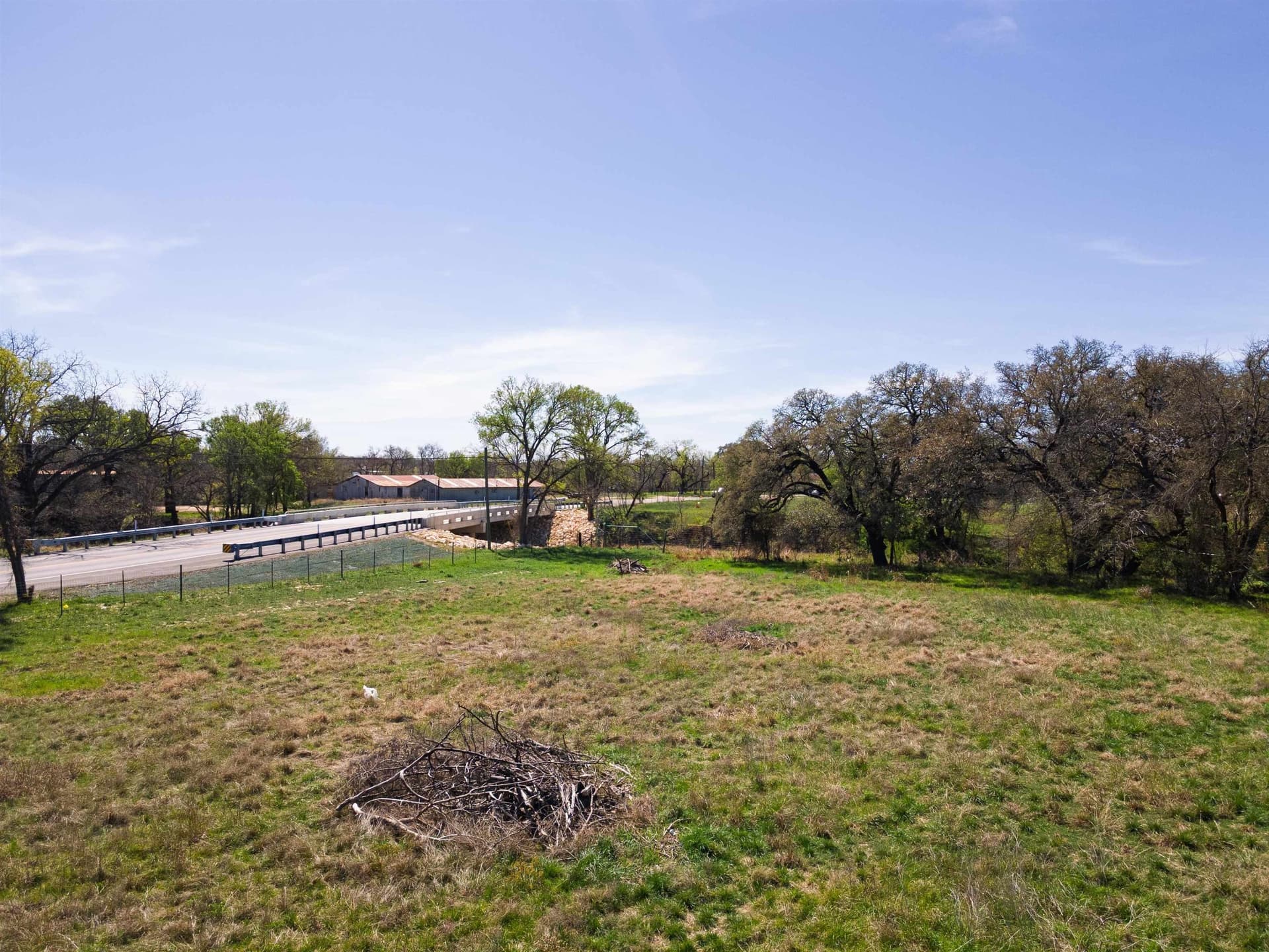 2 acres in Lampasas County gallery image 4