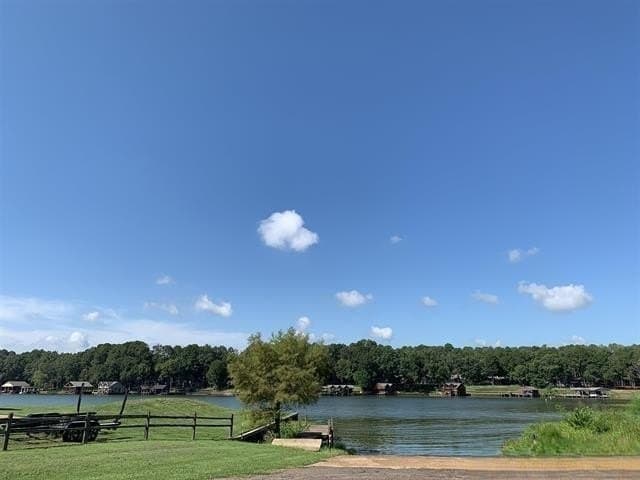 0.23 acres in Franklin (TX) County - photo 11