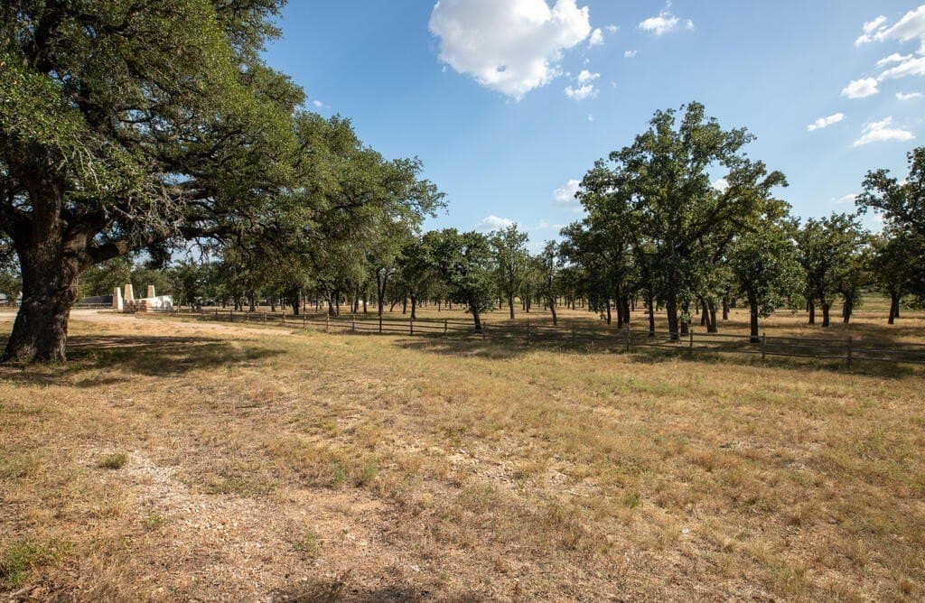 18.5 acres in Gillespie County - photo 14