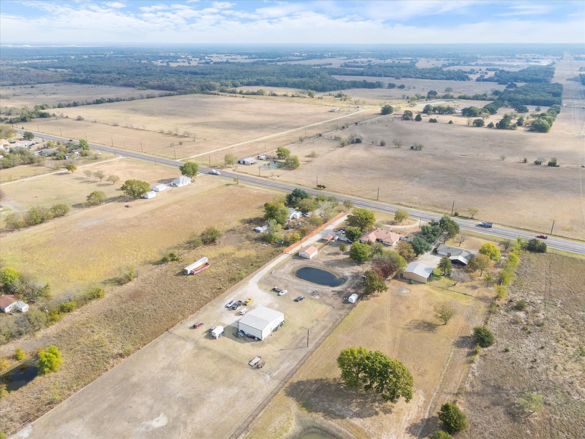 189.43 acres in Hunt County - photo 8