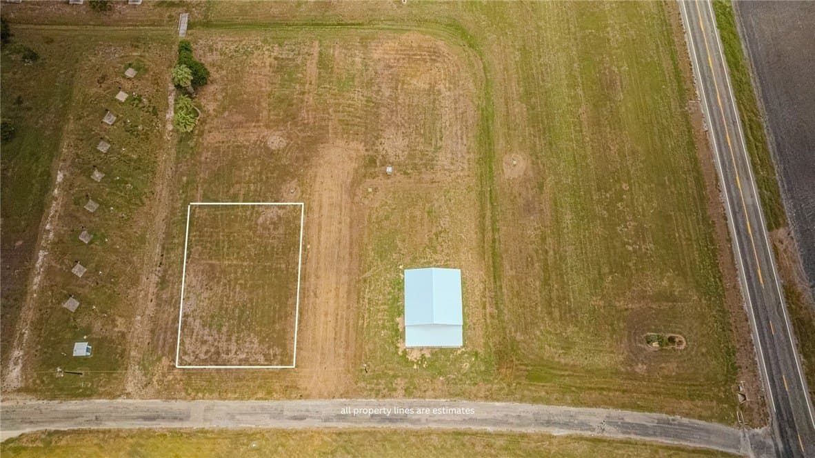 0.28 acres in Refugio County - photo 2