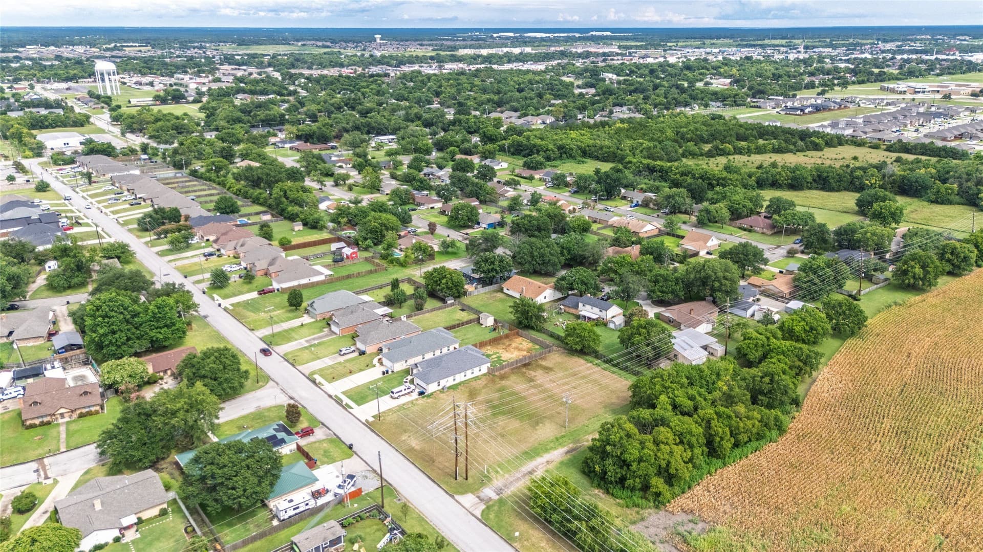 0.39 acres in Hunt County - photo 17