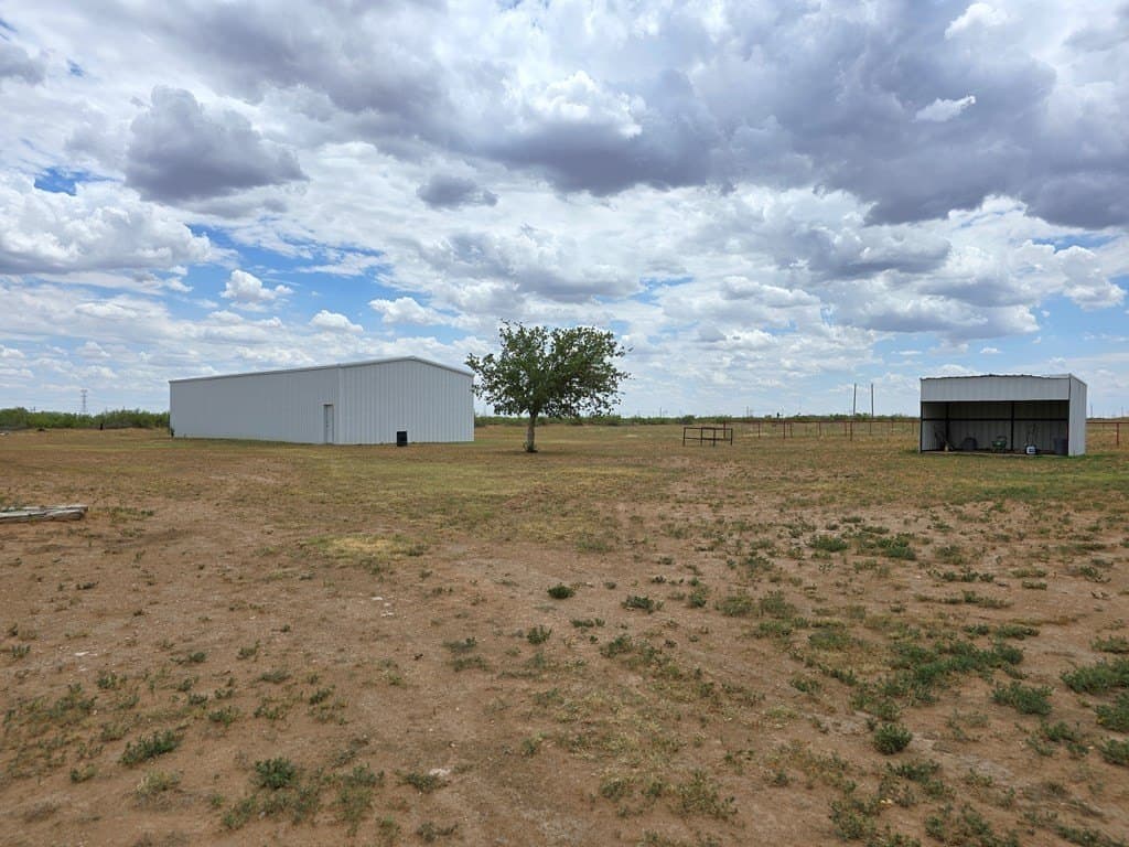 10.83 acres in Midland County gallery image 3