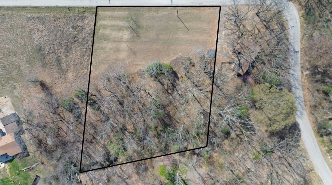1.08 acres in Henderson County - photo 6