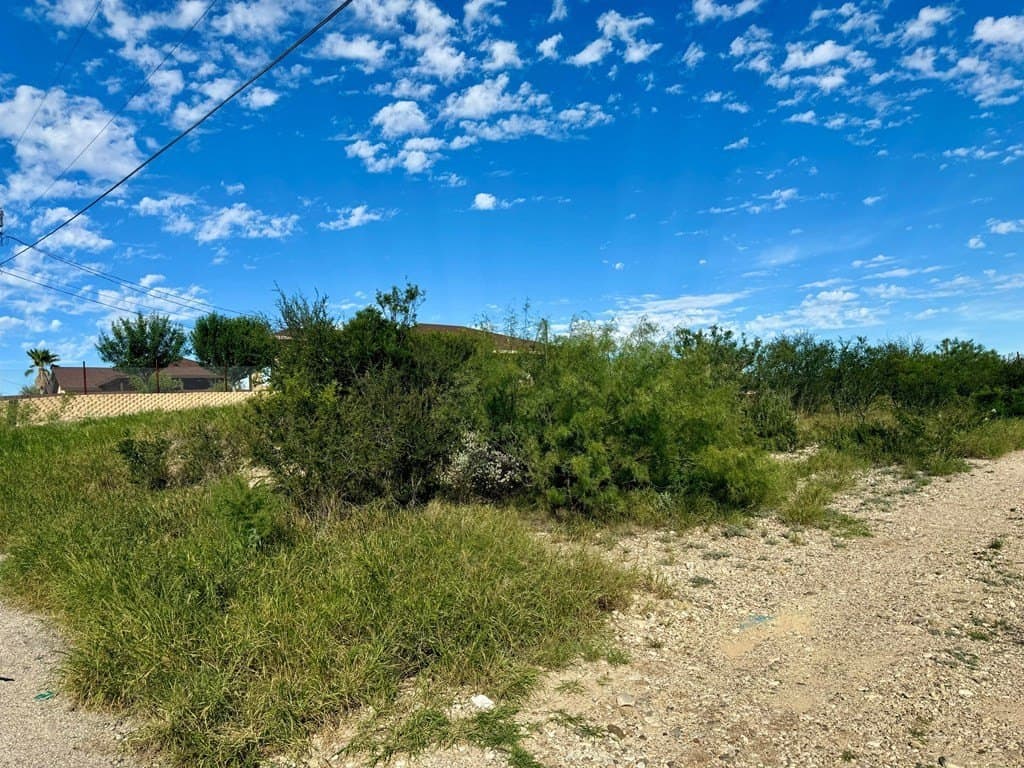 0.57 acres in Maverick County featured view