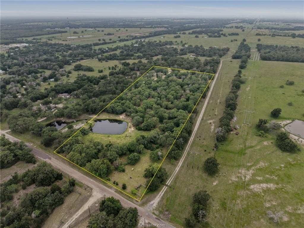 23.7 acres in Burleson County
