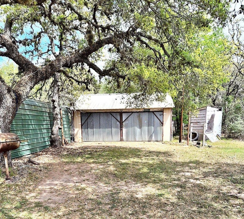 11.39 acres in Colorado County - photo 18