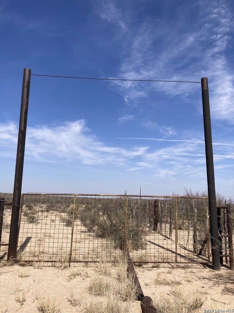640 acres in Pecos County - photo 10