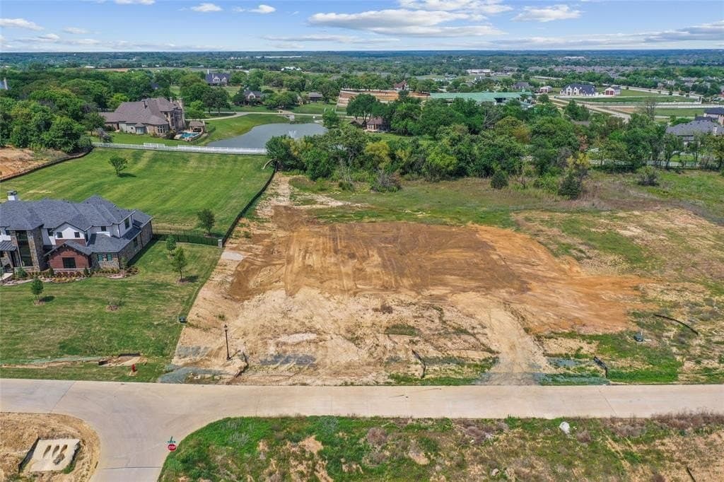 2 acres in Denton County gallery image 3