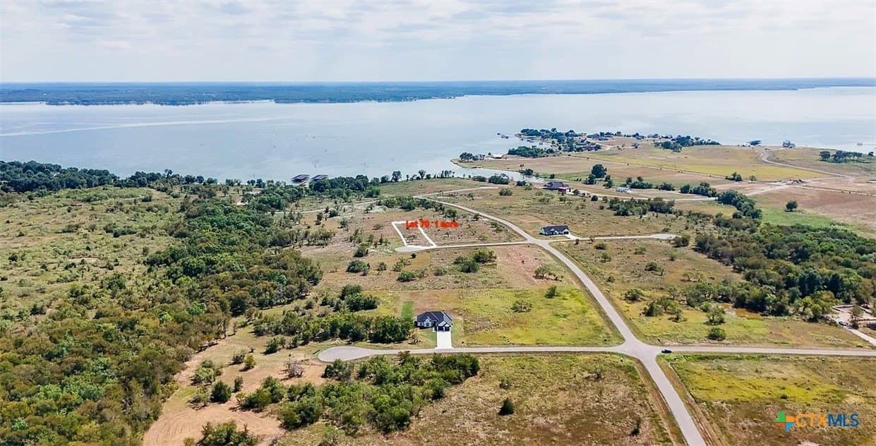 1 acres in Navarro County gallery image 2