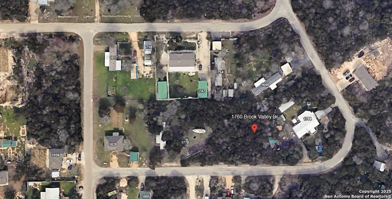 0.23 acres in Comal County - photo 3