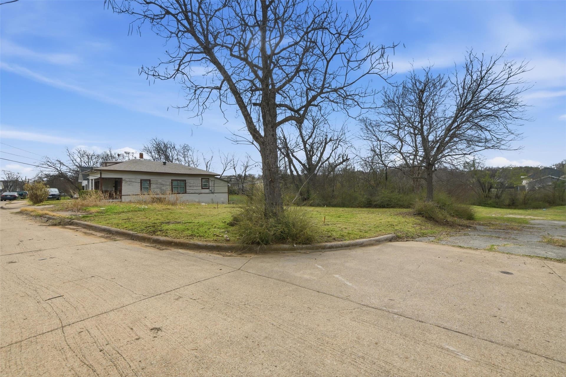 0.05 acres in Tarrant County - photo 13