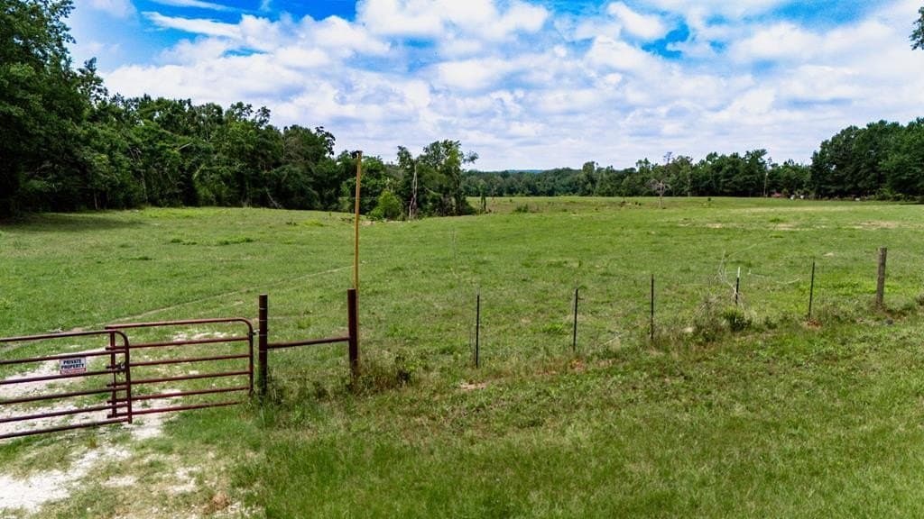 25.5 acres in Texas County