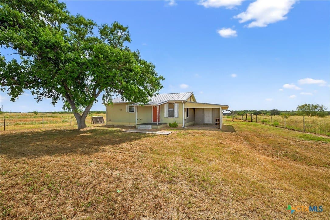 82.49 acres in Gonzales County gallery image 3