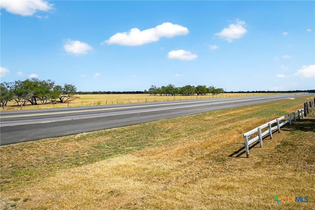82.49 acres in Gonzales County gallery image 2