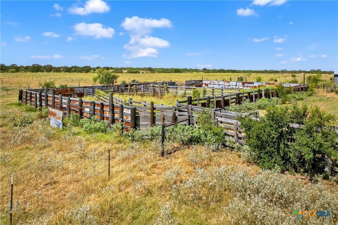 82.49 acres in Gonzales County - photo 7