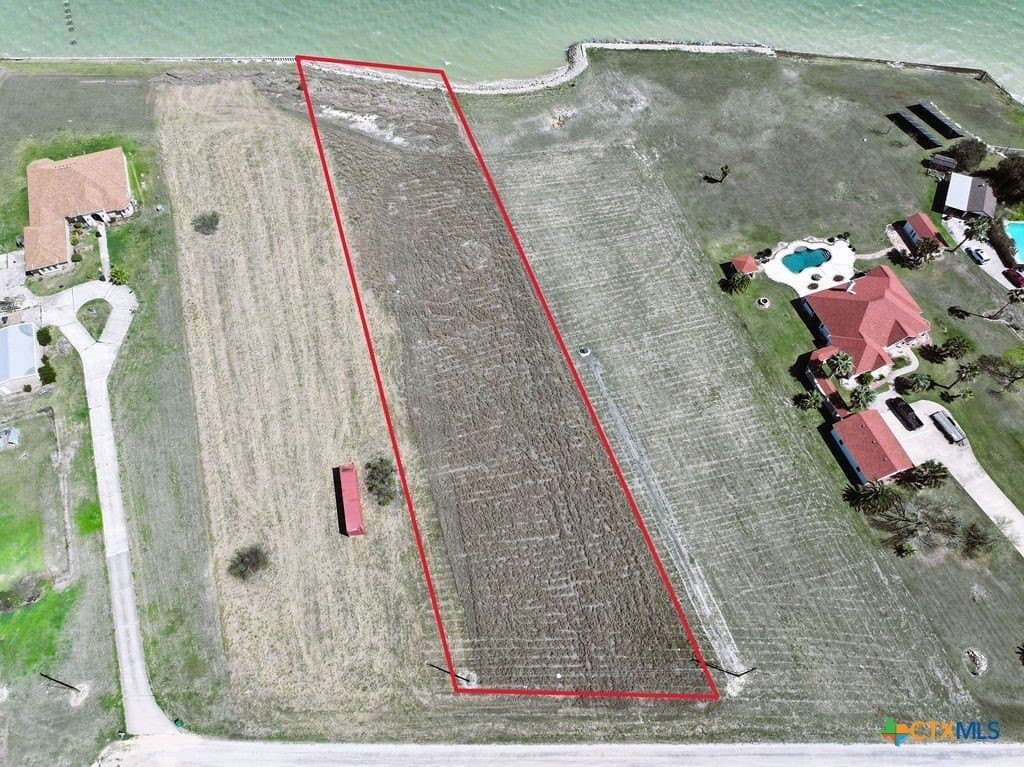 1.5 acres in Calhoun County - photo 8