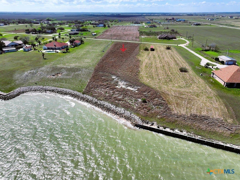 1.5 acres in Calhoun County - photo 9