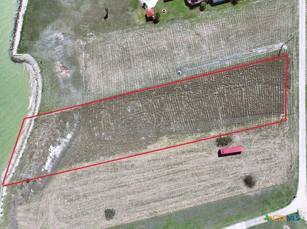 1.5 acres in Calhoun County - photo 7