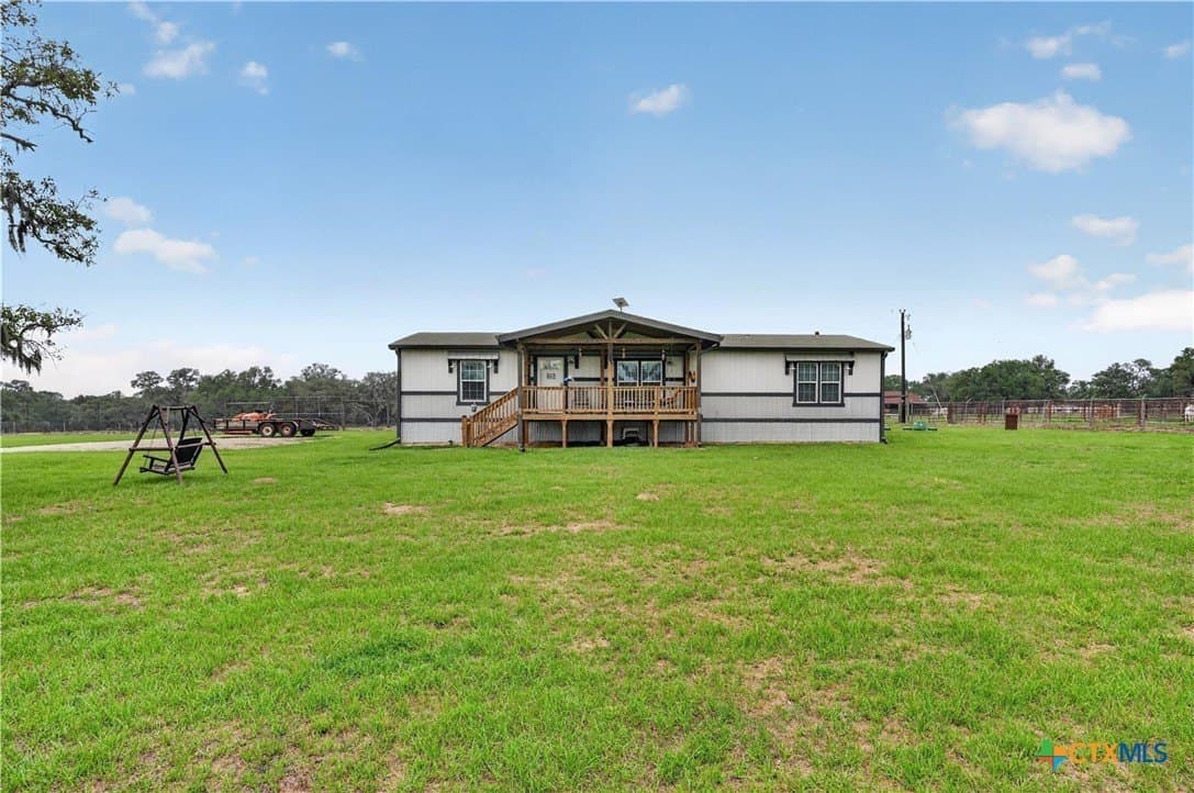 15 acres in Lavaca County - photo 34
