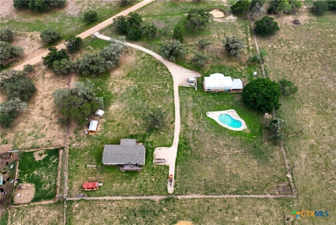 15 acres in Lavaca County - photo 33