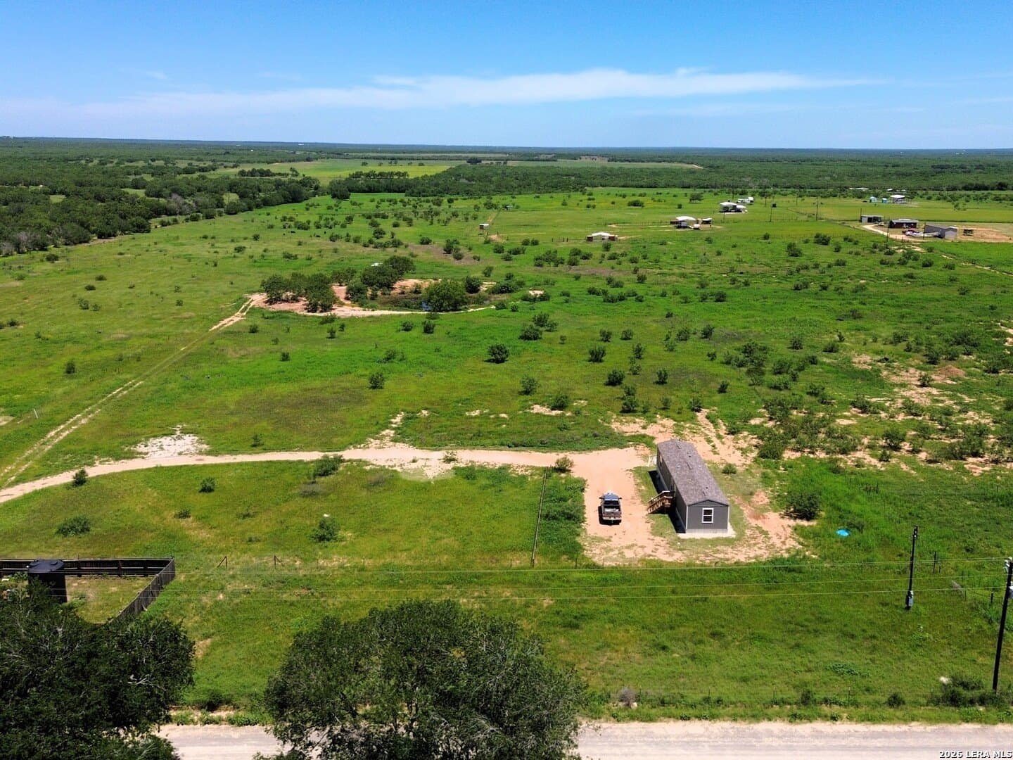 10 acres in Frio County