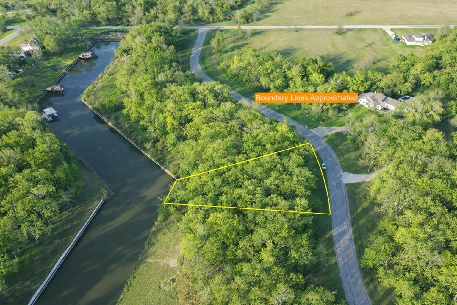 0.56 acres in Navarro County - photo 8