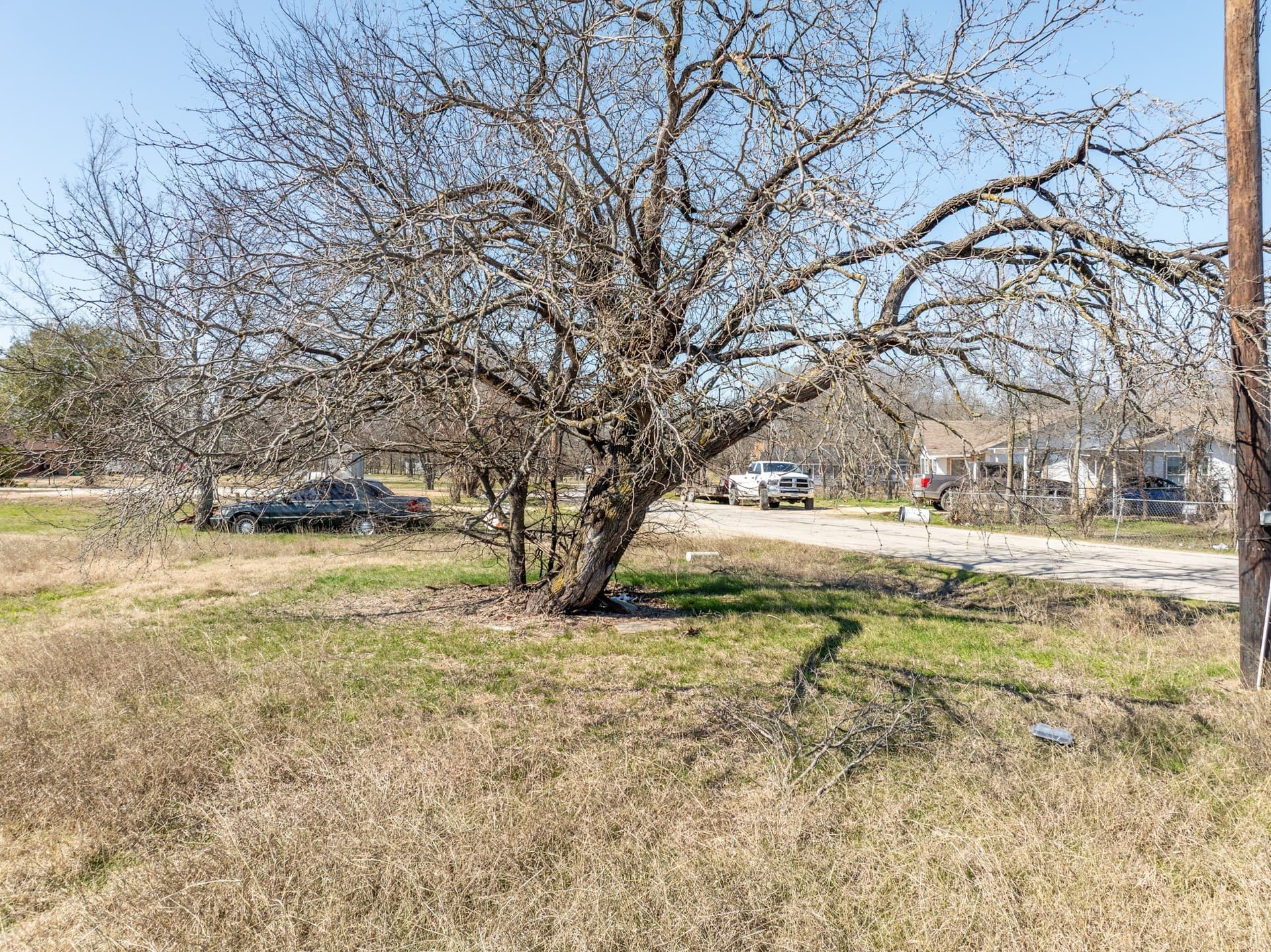 0.17 acres in Hill County - photo 4