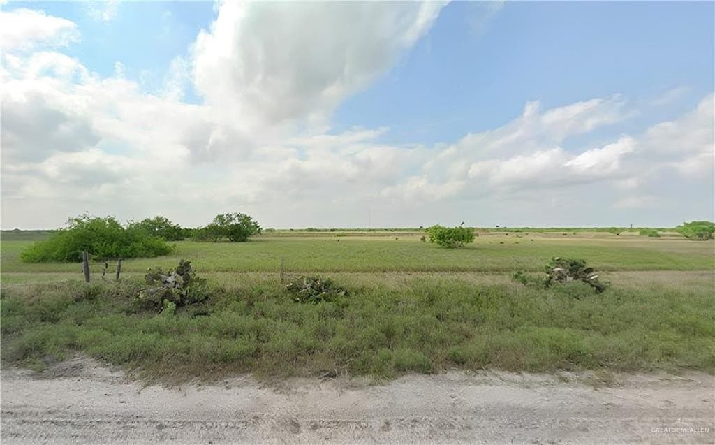 5.7 acres in Cameron County