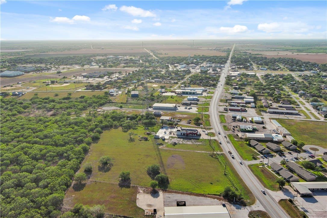 1.45 acres in Jim Wells County gallery image 4