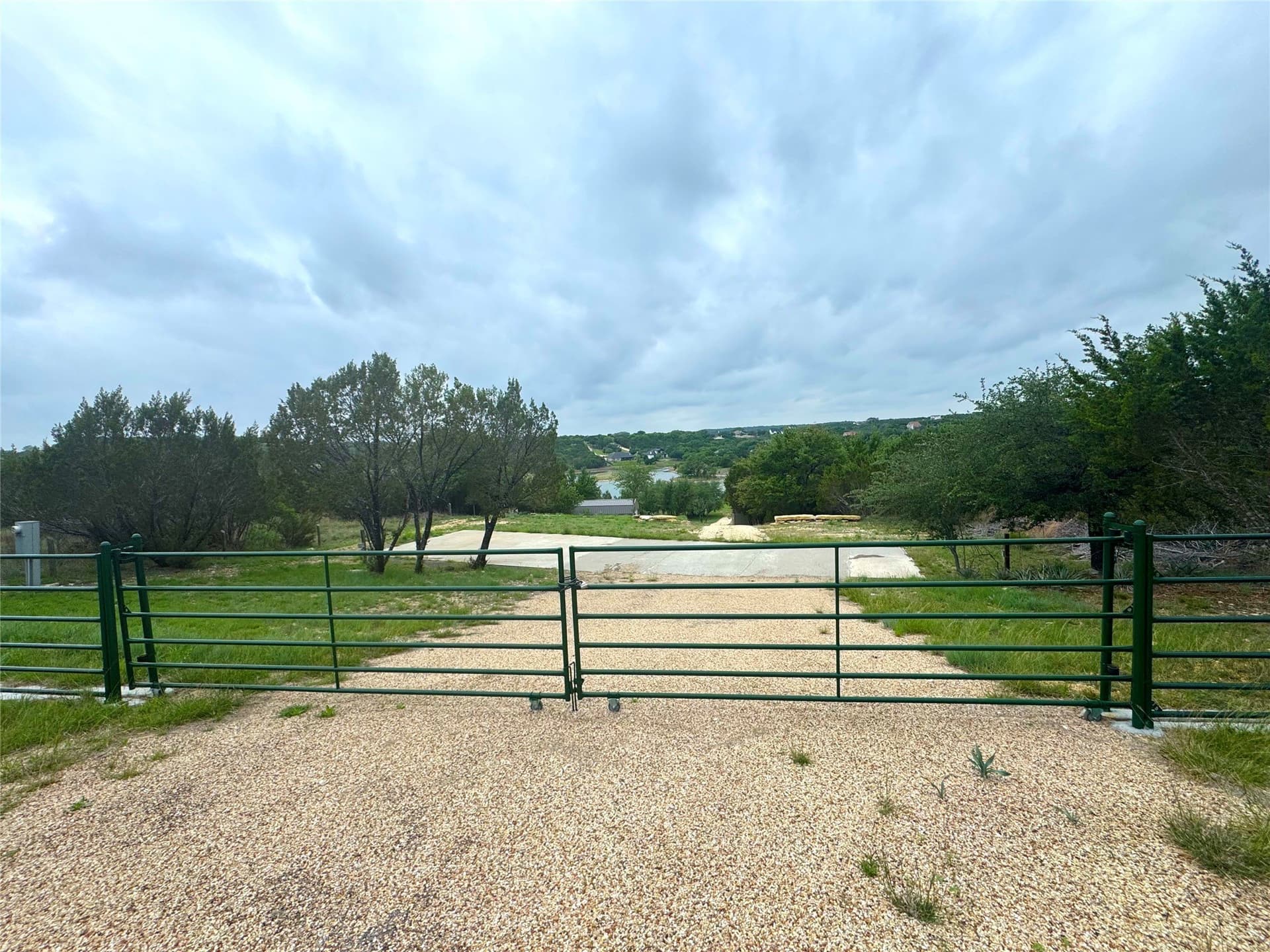 1.01 acres in Erath County gallery image 2
