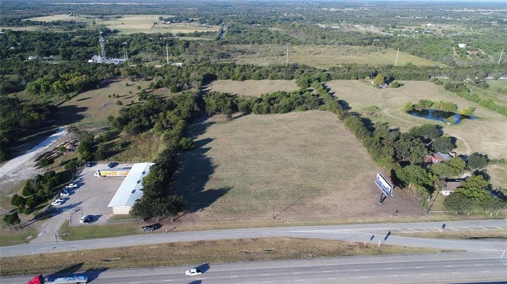 10.04 acres in Navarro County gallery image 4