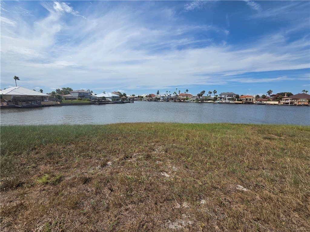 0.3 acres in Nueces County - photo 2