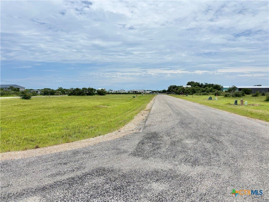 0.53 acres in Calhoun County - photo 31