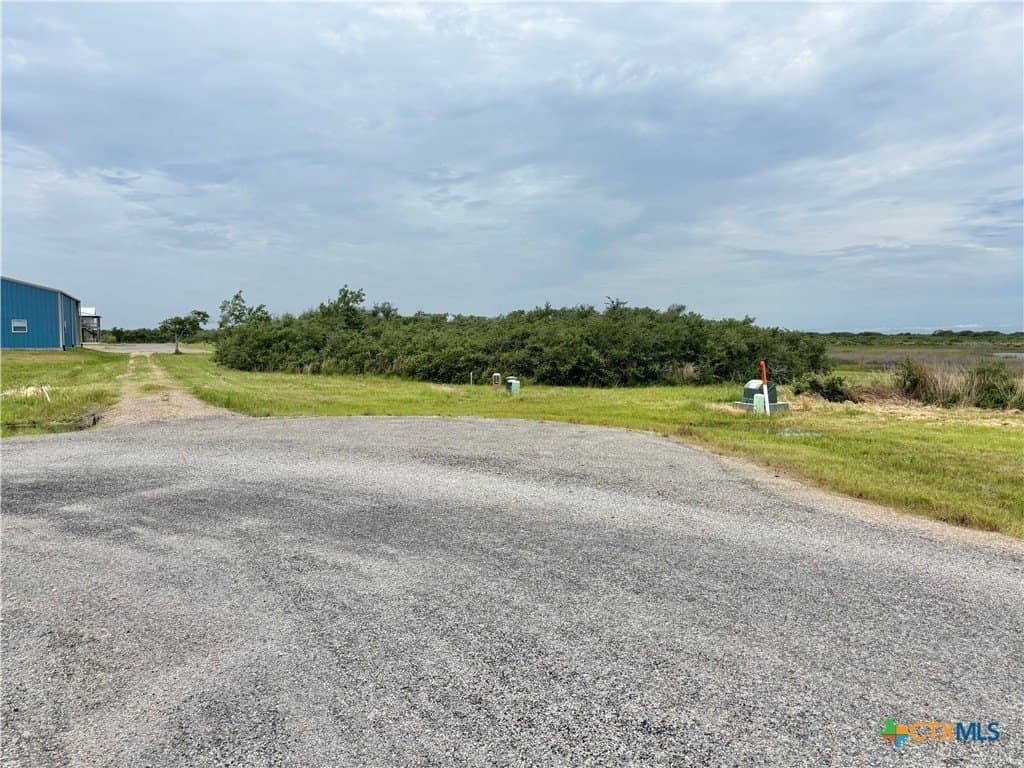 0.53 acres in Calhoun County - photo 32